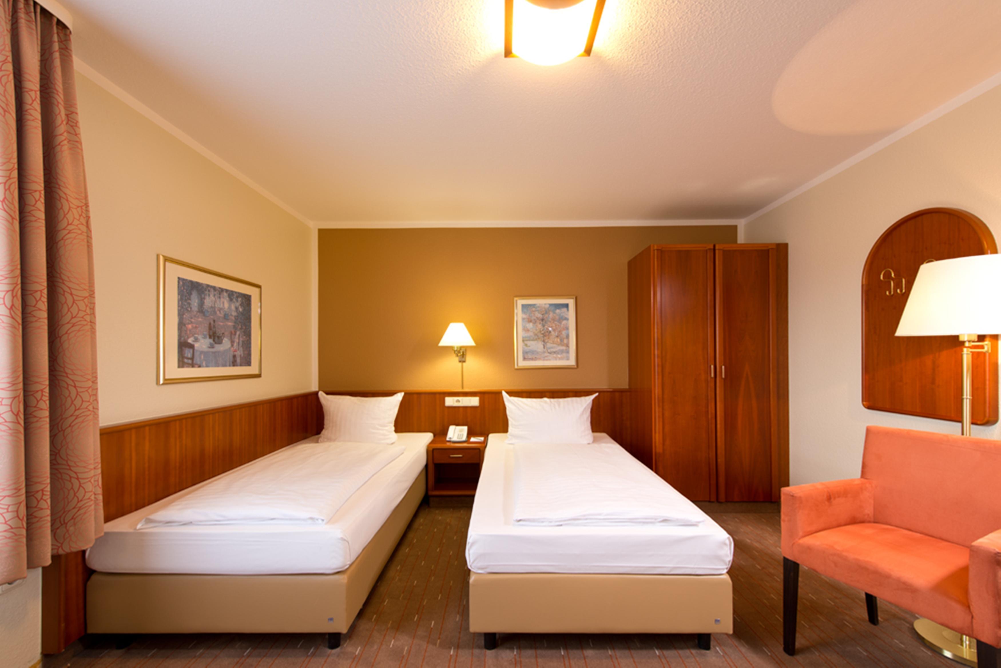 ACHAT Hotel Schwarzheide Lausitz Exterior foto