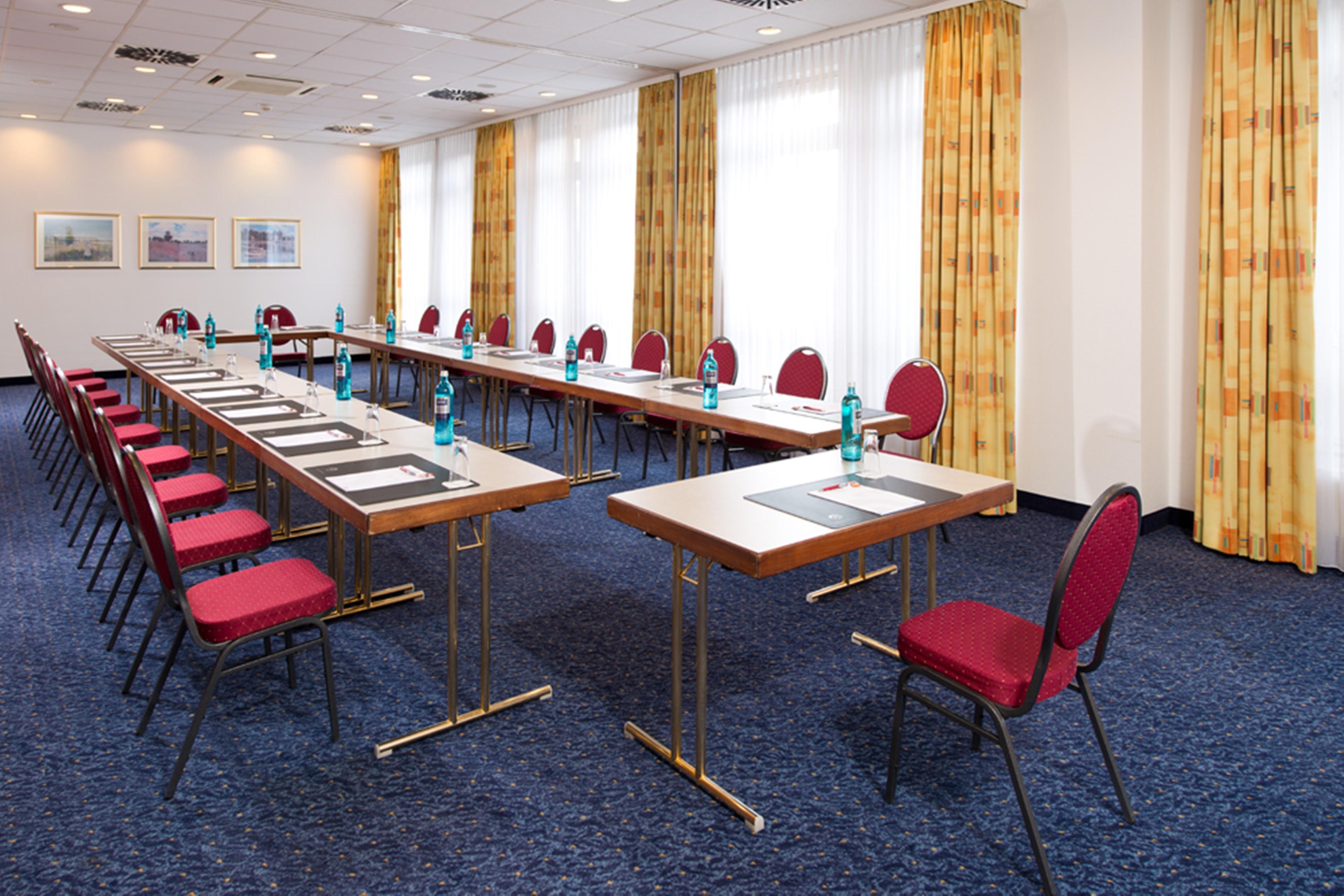 ACHAT Hotel Schwarzheide Lausitz Exterior foto