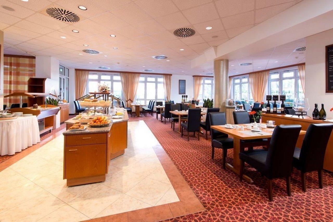 ACHAT Hotel Schwarzheide Lausitz Exterior foto